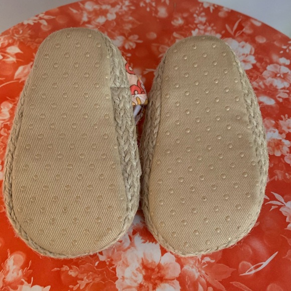 Old Navy Soft Sole pink & Orange Floral Sandals - Picture 3 of 5